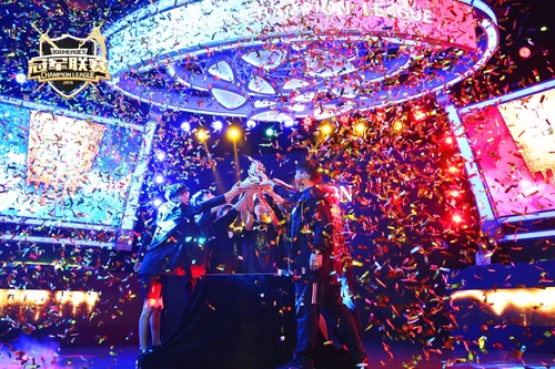 《300英雄》首届300HCL圆满落幕 圣女贞德今日盛装登场