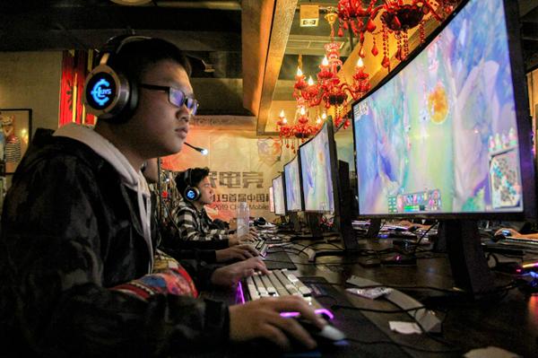 2019首届中国移动电子竞技大赛重庆文理学院站收官 冠军晋级复赛