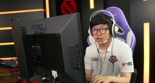 《上海龙之队19赛季回顾：打破专精选手的桎梏》