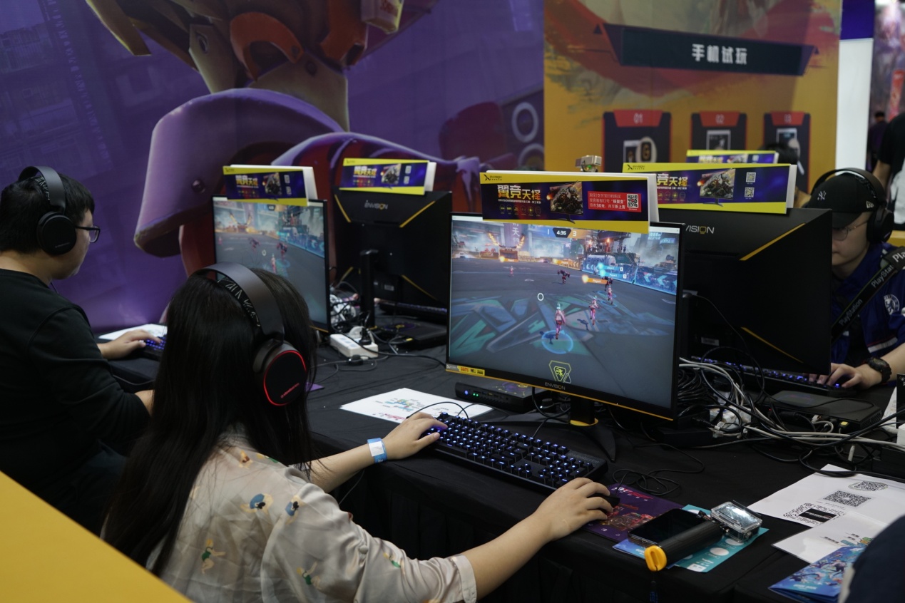 WeGame携多款经典游戏和INTEL冥王峡谷主机惊艳亮相