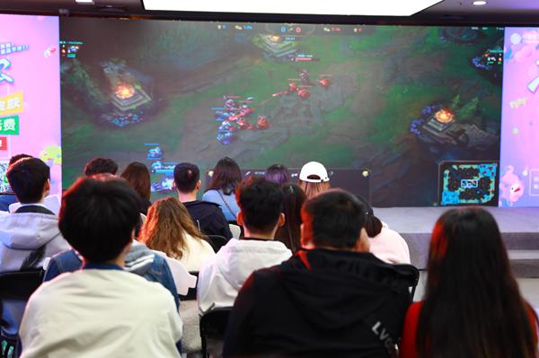 秦川电竞成功揭幕 中国移动电竞技赛陕西烽火点燃