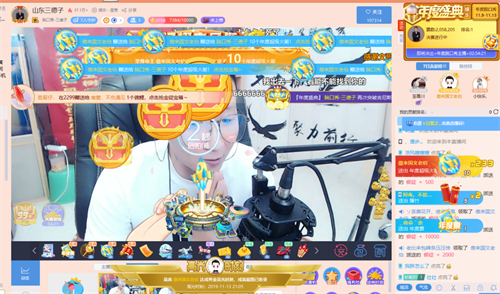 年度脱口秀冠军三德子：6年主播之路终成王，满屏决心与热爱