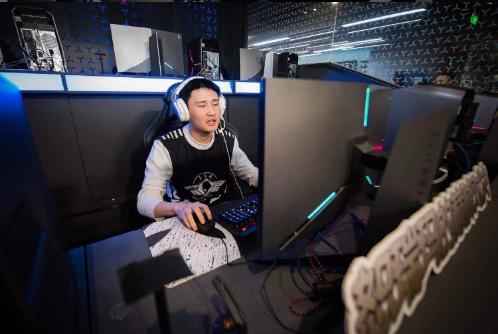 直击现场：英雄出少年，长沙DAPE战队勇夺2019 AGA 超级联赛总冠军