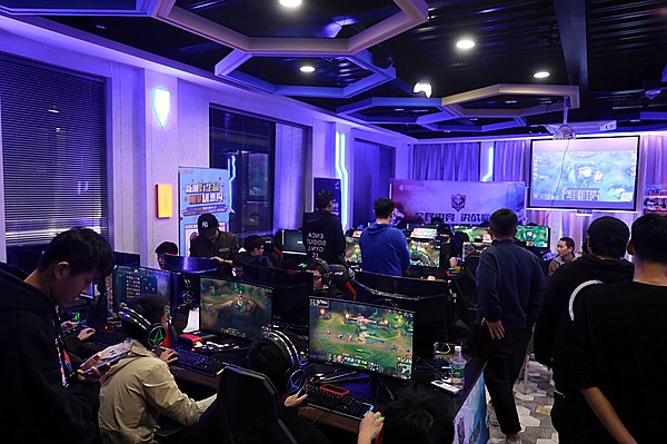 电竞烽烟再起皖江 中移电竞大赛安徽预选赛收官