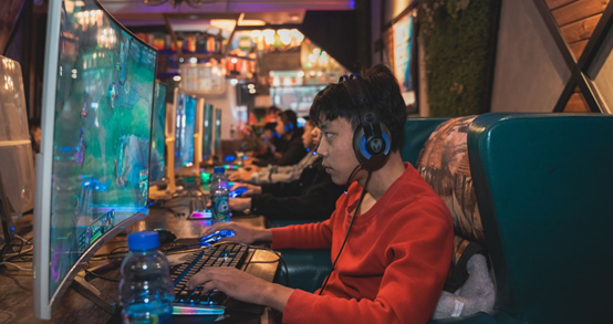 蜀中英豪“竞”显风采 中国移动电竞赛四川预选赛收官