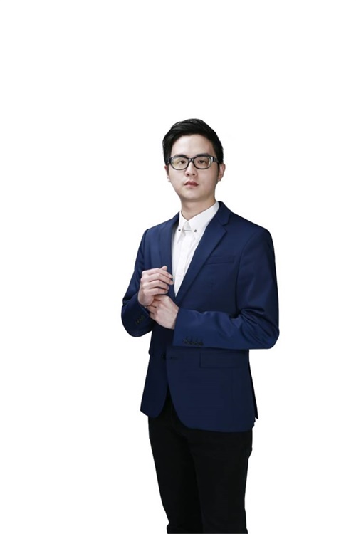 今日20点明星嘉宾与你相约LOL《进击!季前赛》