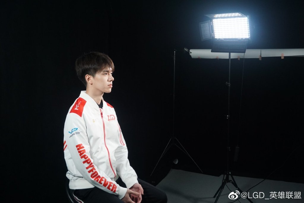 《英雄联盟》今日杂谈：LGD.PYL退役，iG新阵容公开
