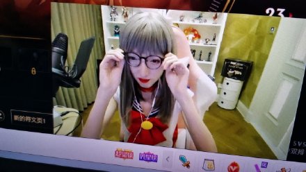 我好了你萌呢？LOL前职业选手MLXG竟然女装直播