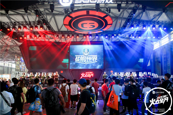 战争前线观察室！《战舰世界》展台炫酷模型逼真展示