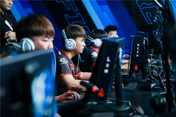 AG战队决赛路回顾：常规赛冠军，半决赛再胜KZ！