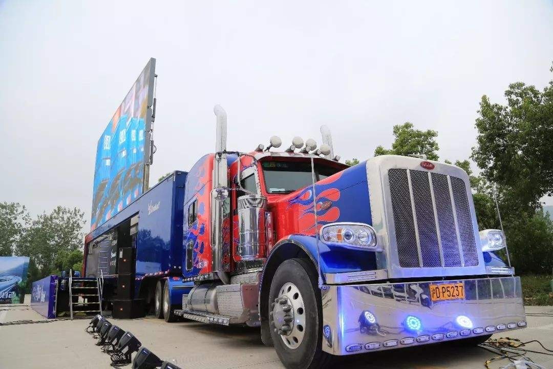 首届英雄城市电竞嘉年华来袭《英雄联盟》全国挑战赛冠军花落谁家？