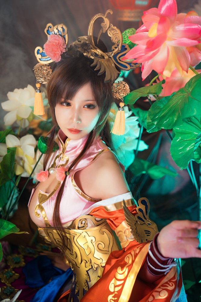 《三国群英传2》网络版美女COS 大乔美艳小乔俏