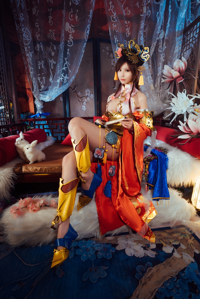 《三国群英传2》网络版美女COS 大乔美艳小乔俏