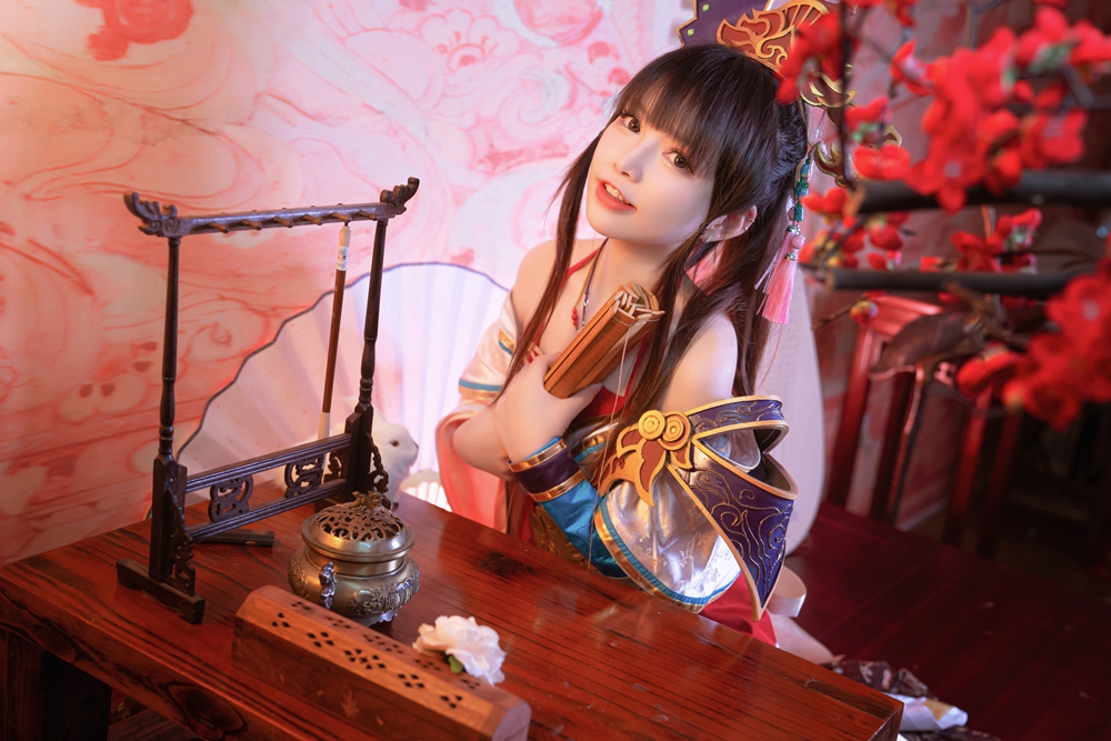 《三国群英传2》网络版美女COS 大乔美艳小乔俏