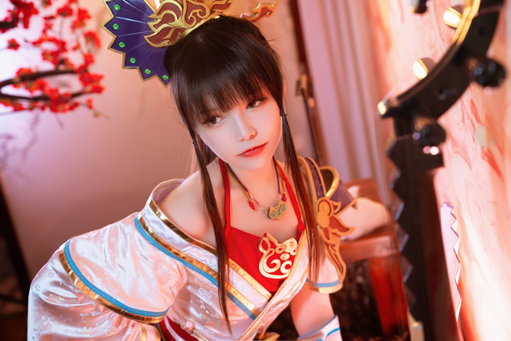 《三国群英传2》网络版美女COS 大乔美艳小乔俏