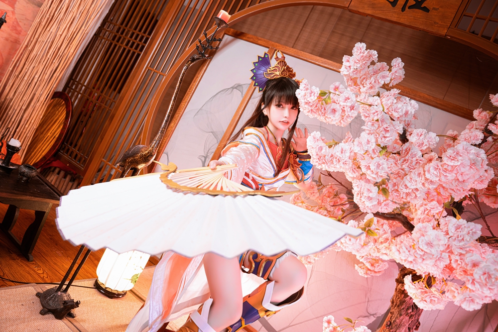 《三国群英传2》网络版美女COS 大乔美艳小乔俏