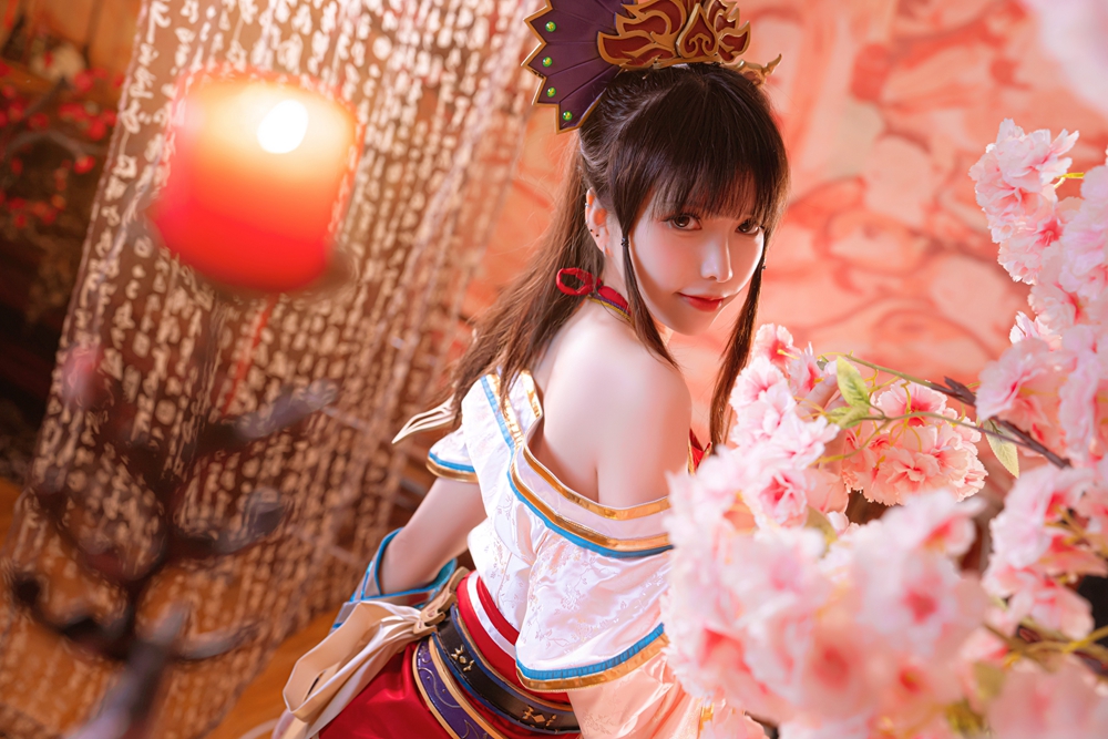 《三国群英传2》网络版美女COS 大乔美艳小乔俏