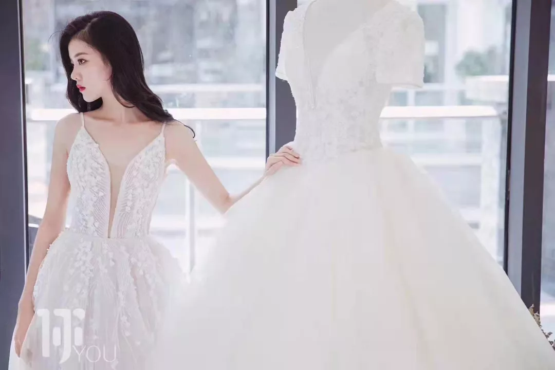 萌妹被封逆水寒歌姬：唱死一个团，唱哭大当家