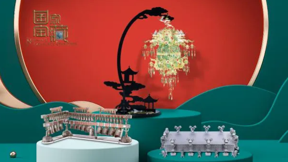 拼酷ChinaJoy全球首发“点翠·二十二凤冠”，以拼装潮玩续写千年国粹华章