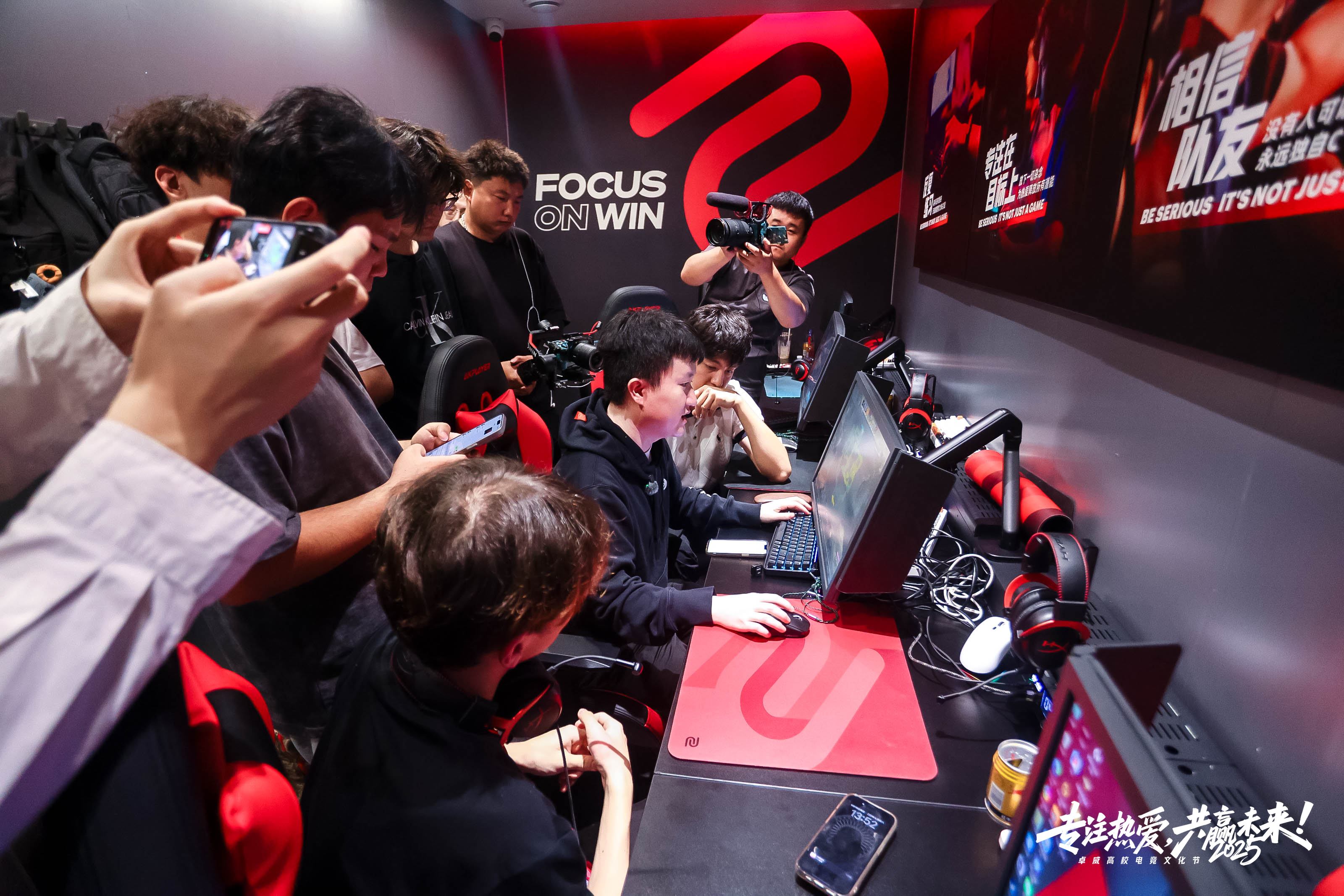 冠军之外，卓威让高校电竞有了“甲子园”的眼泪与传承