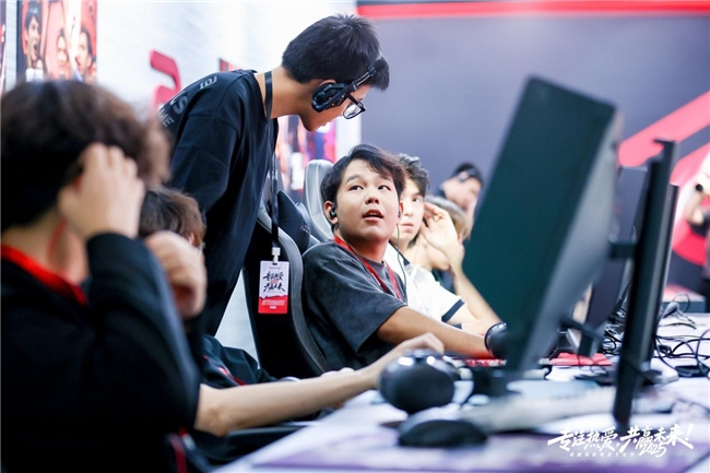 除了钱，在高校里做电竞社团还缺什么？