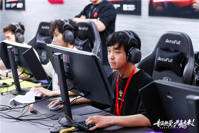 除了钱，在高校里做电竞社团还缺什么？