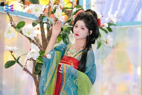 益城月下聚同好，“游戏+非遗”共潮生 —— 益世界 2025 CICF×AGF 展台燃动国庆