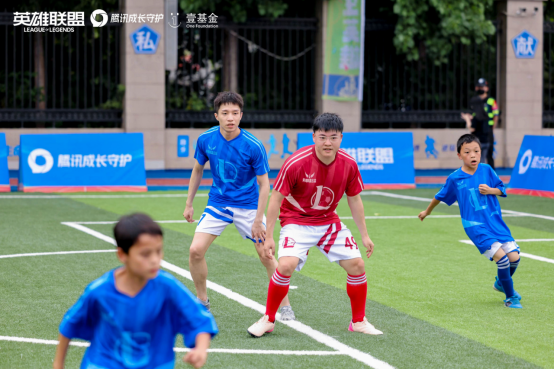 天生英雄不言弃！英雄联盟公益助力校园绿荫梦想