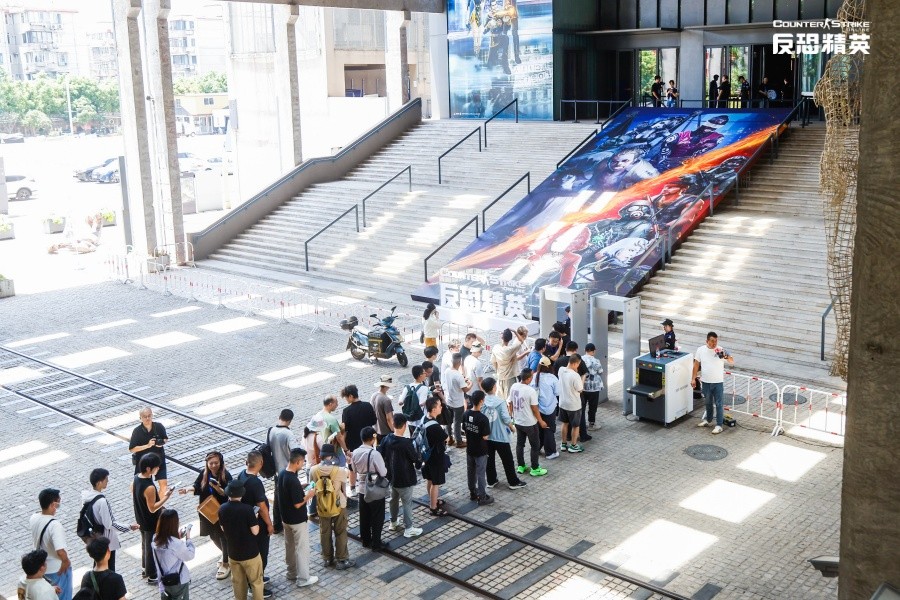 巅峰之战落下帷幕 CSOL 全新传奇武器全球首曝