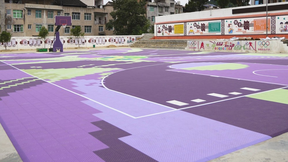 14个校园篮球场：无畏契约公益的回响刚刚开始