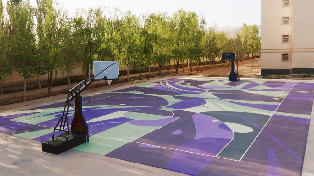 14个校园篮球场：无畏契约公益的回响刚刚开始