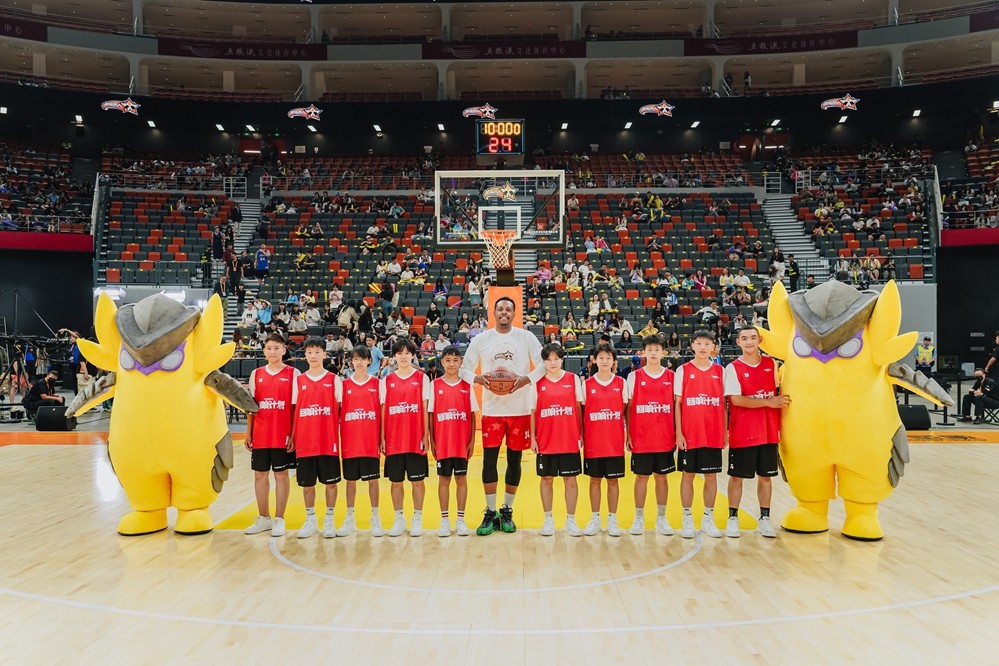 无畏契约携手NBA中国 共同支持青少年篮球运动公益教育发展