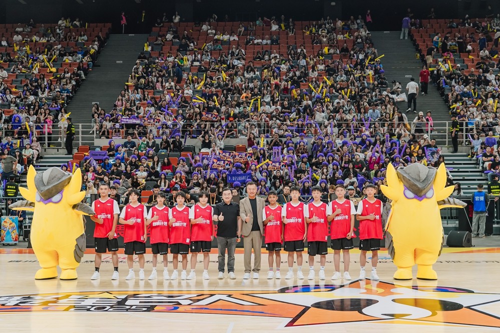 无畏契约携手NBA中国 共同支持青少年篮球运动公益教育发展