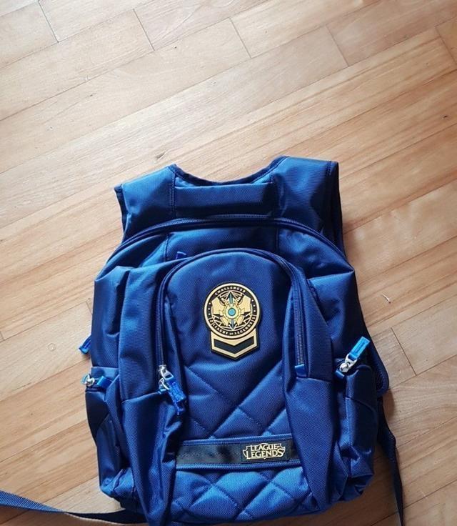 《LOL》王者背包获取攻略