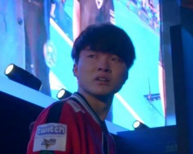 《LOL》赛场上让人动容或者有趣的时刻