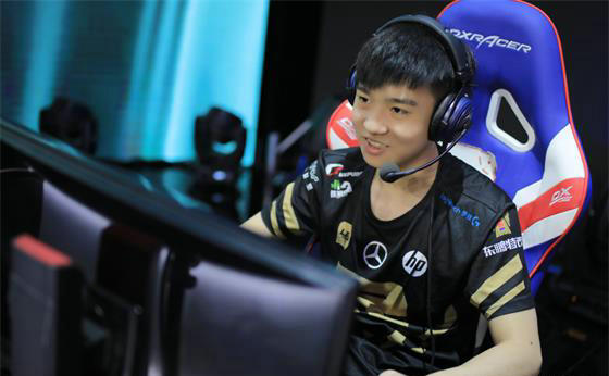 姿态退役时刻寄语：留给RNG好兄弟们的话