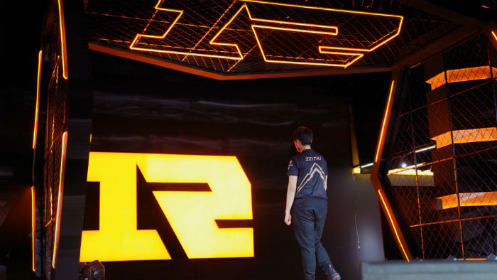 Zz1tai职业生涯回顾：如夏花般绚烂的少年