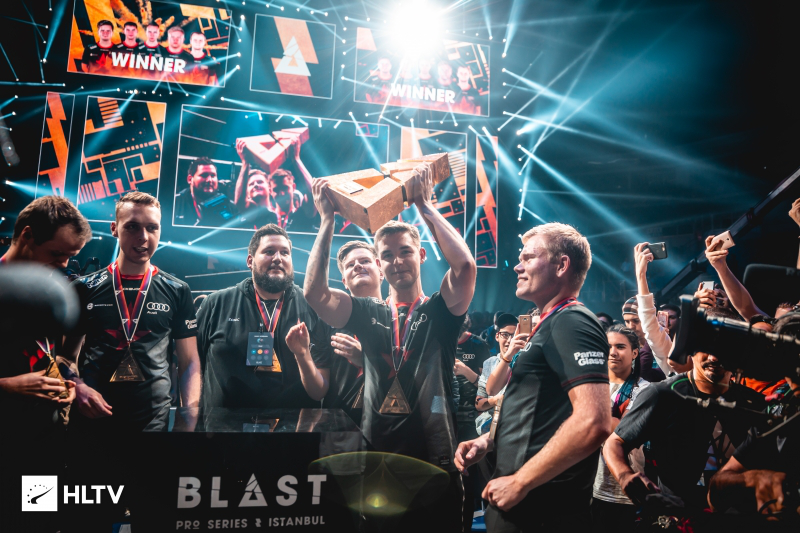 《CS:GO》HLTV评选2018年度TOP 20职业选手：device(2)