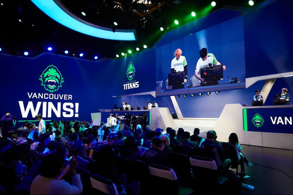 天赋过人《守望先锋》一职业选手LOL打上王者