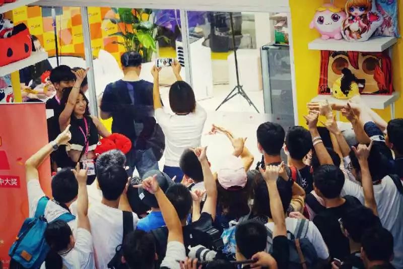 实力演绎！新浪游戏告诉你媒体打开ChinaJoy的正确姿势！