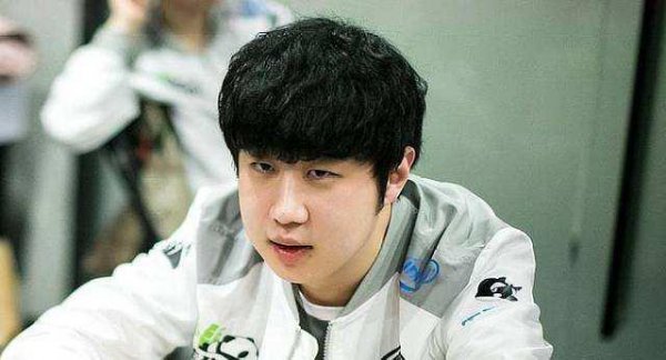 《LOL》Theshy放弃大乱斗 一路连胜上大师