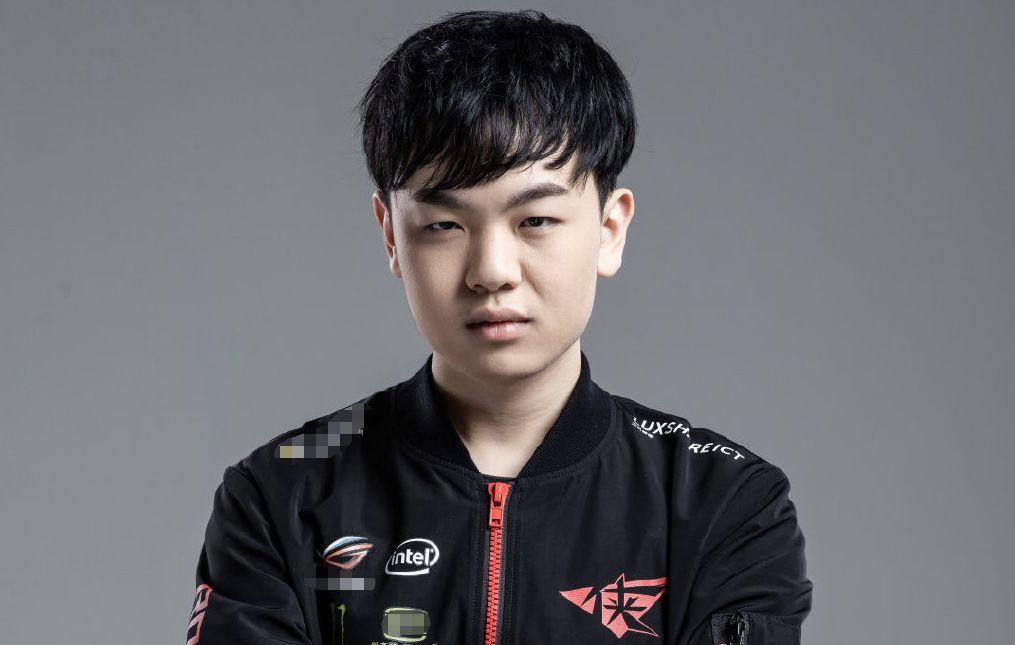 RW不敌RNG 赛后ADC张无忌微博惨遭粉丝爆破