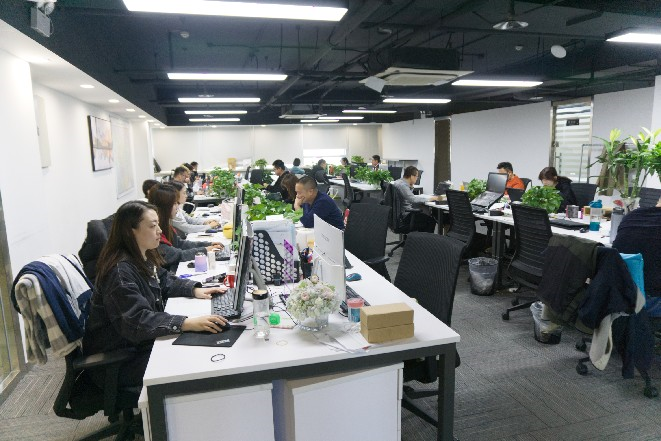 互联网产品推广最佳服务方案：融合双赢 ——机呼科技高级副总裁罗曼专访