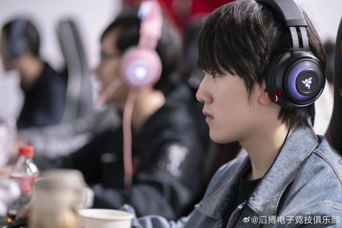 《LOL》TES官宣4月13日首发名单：Jackeylove正式出战